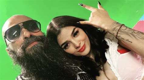 video de karely con babo|Karely Ruiz hace video con Babo de Cartel de Santa